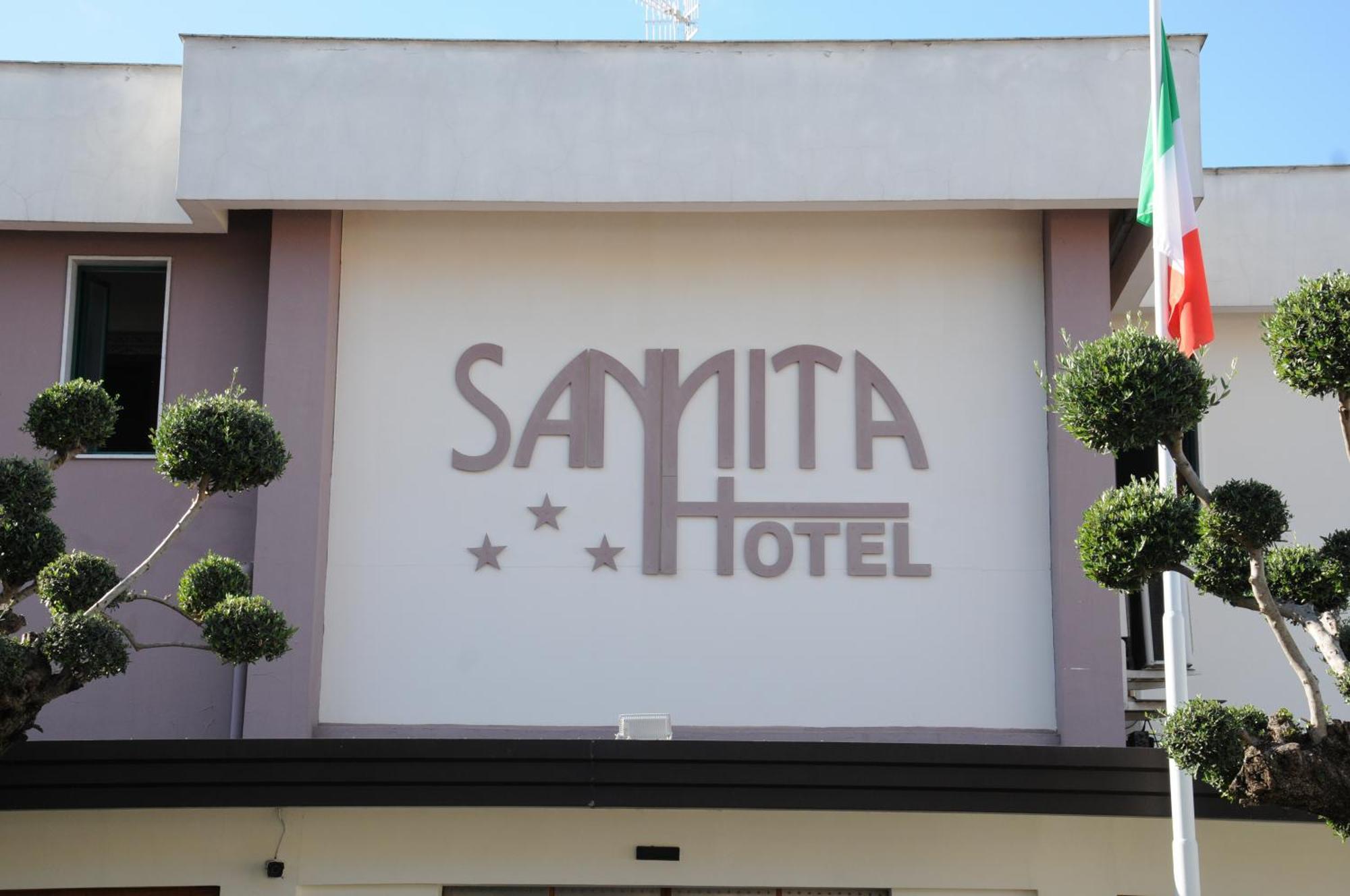 Hotel Sannita Casoria Buitenkant foto